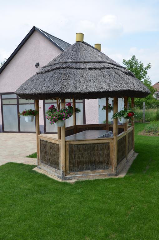 Hotel Nemeth Vendeghaz Bük Zewnętrze zdjęcie